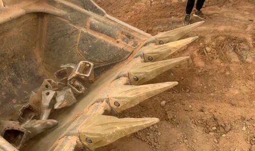 mais recente caso da empresa sobre Batendo Gigantes Globais: Como Nossos Dentes de Balde Ganharam um Contrato de US$ 20 Milhões com a Rio Tinto na Austrália