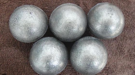 คุณภาพ  58-65 HRC Grinding Media Ball Corrosion Resistance 20-130 mm Diameter for Mining Cement โรงงาน